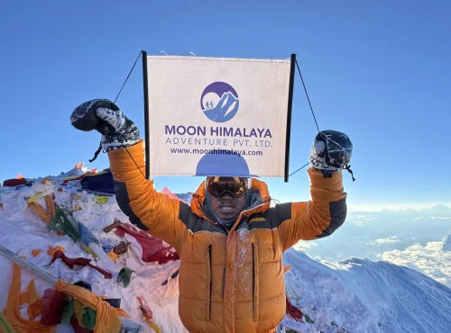 Do You Need to Climb a 7,000m Peak Before Everest in 2027