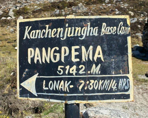 Pangpema base camp 