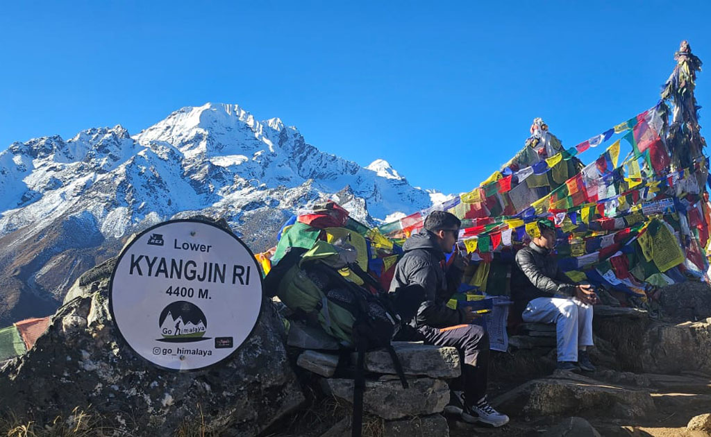 Kyangjin Ri (4400m)